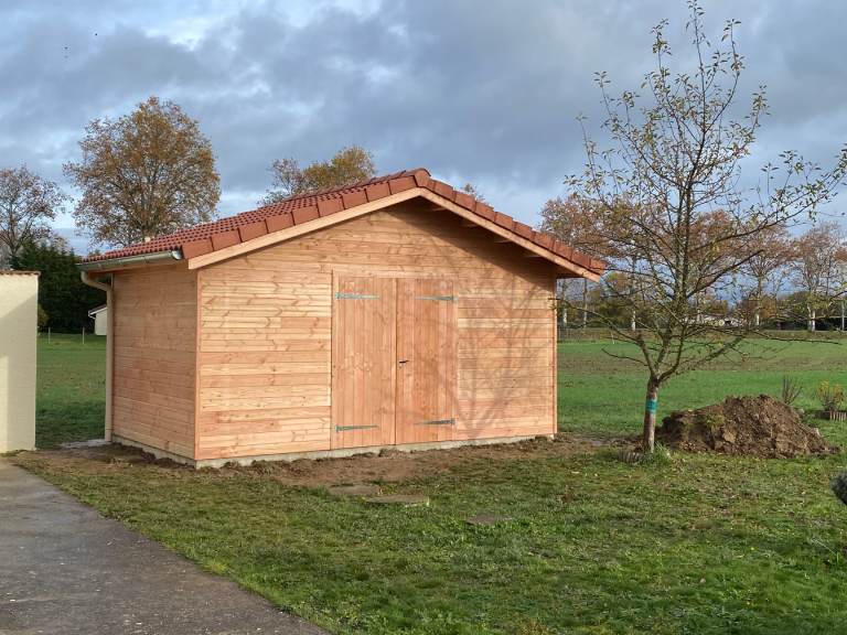 Fabricant d'abri de jardin bois dans la Loire (42) - Le Bois Gonon, abri de  jardin bois